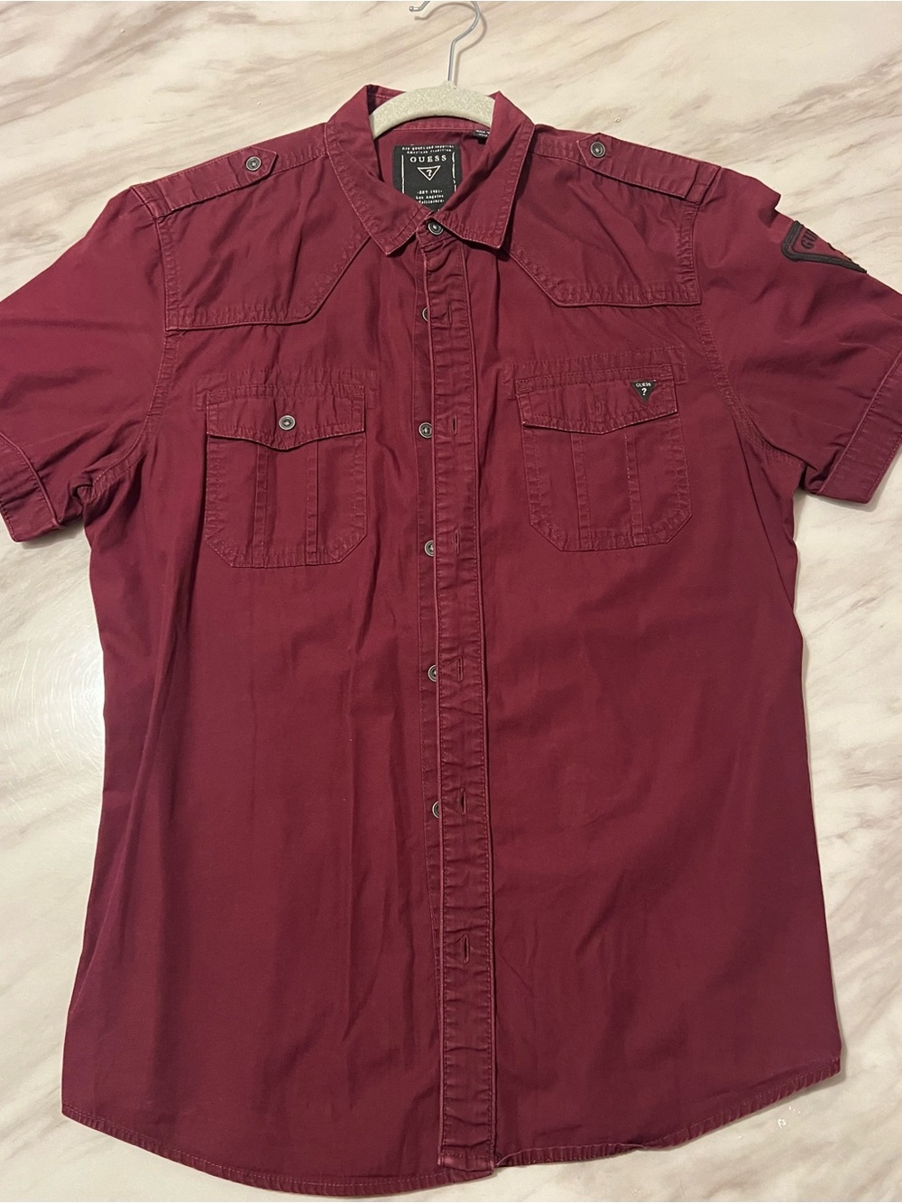 Vintage Guess Burgundy Short Sleeve Button-Up Shirt Men’s M